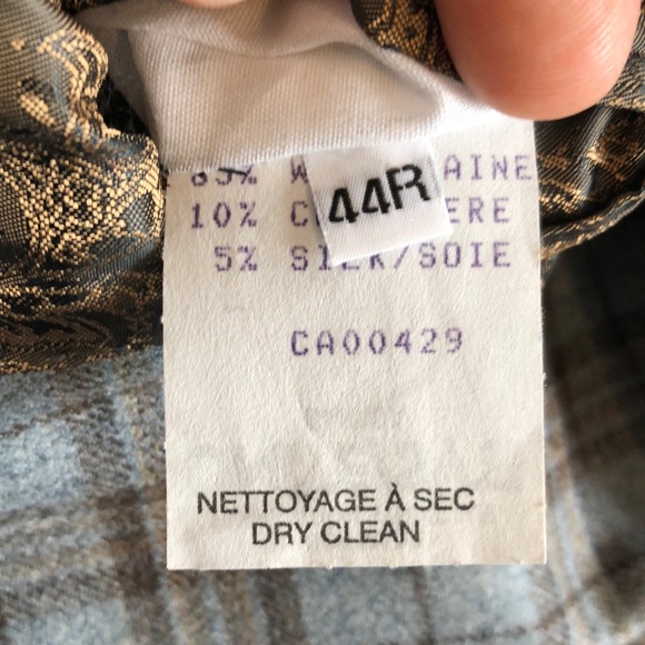 Beautiful wool/cashmere/silk sport coat. Size 44R - Picture 3 of 8